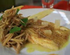 Recette : Ailes de raies � la sauce curry et fondue de poireaux